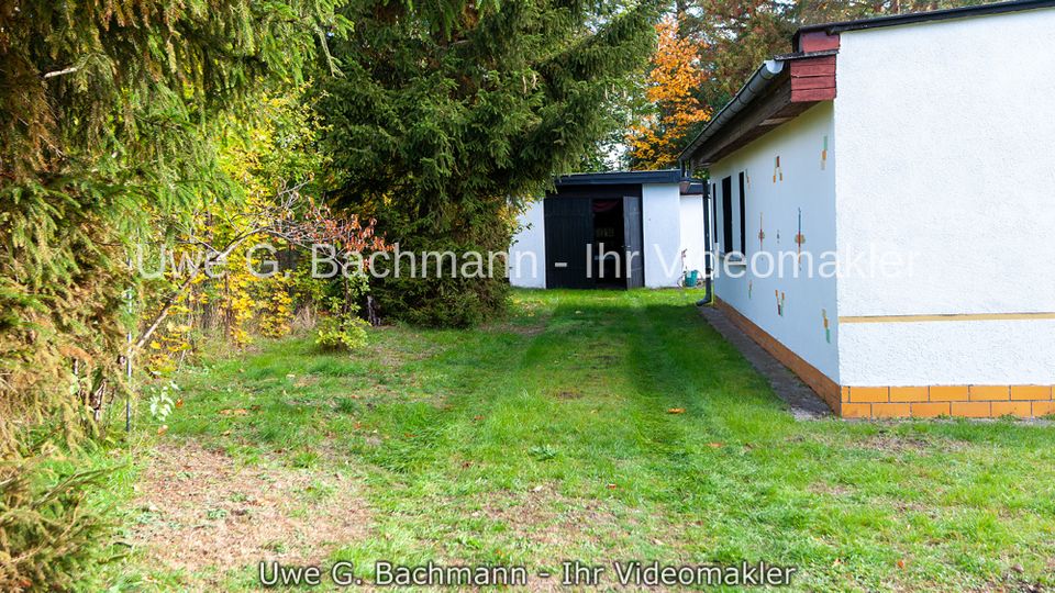 Bernau bei Berlin / Eichwerder: Großes Wohnbaugrundstück bebaubar mit 2 Einfamilienhäusern in Bernau
