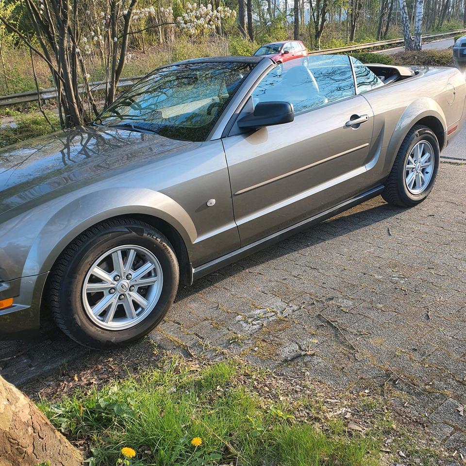 Mustang, Cabrio, Autom. TÜV 4, 2027, US Klassiker, unverb. in Dortmund