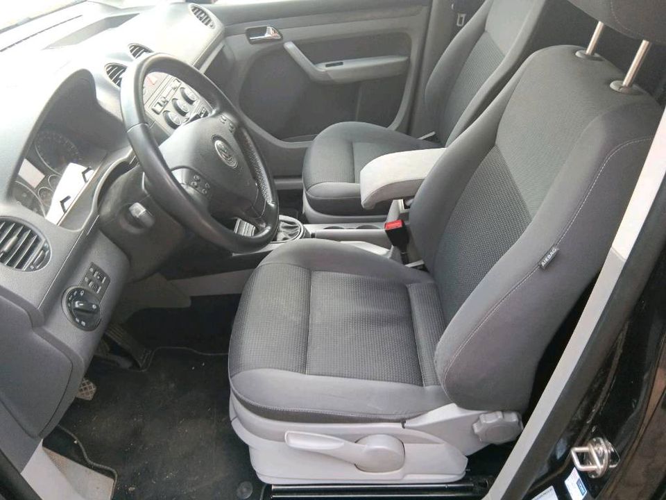 VW Caddy Maxi 1,9td Life *7-Sitze *viele Extras *1.Hand in Postmünster