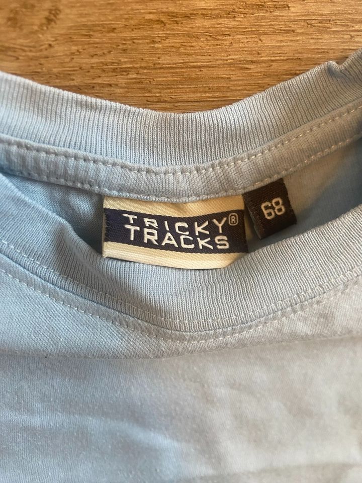 Tricky Tracks T-Shirt in Größe 68 / blau in Lemgo
