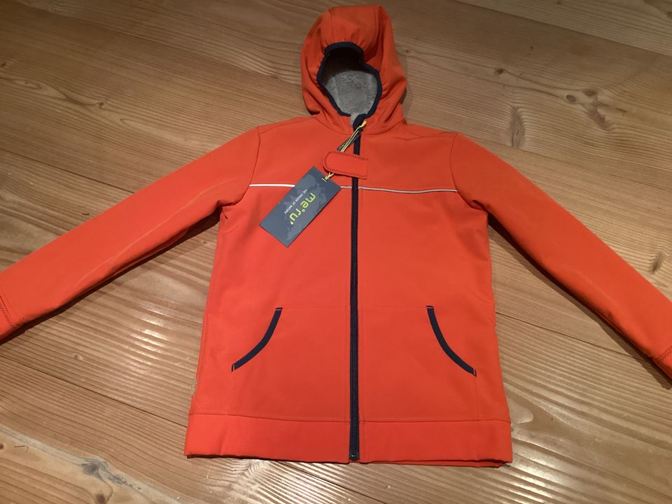 Gefütterte Softshelljacke Meru, Gr 140 neu in Rosengarten