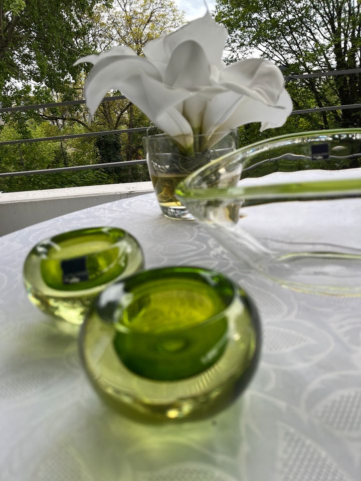 Leonardo Obstschale und kleine  Blumenvasen in München