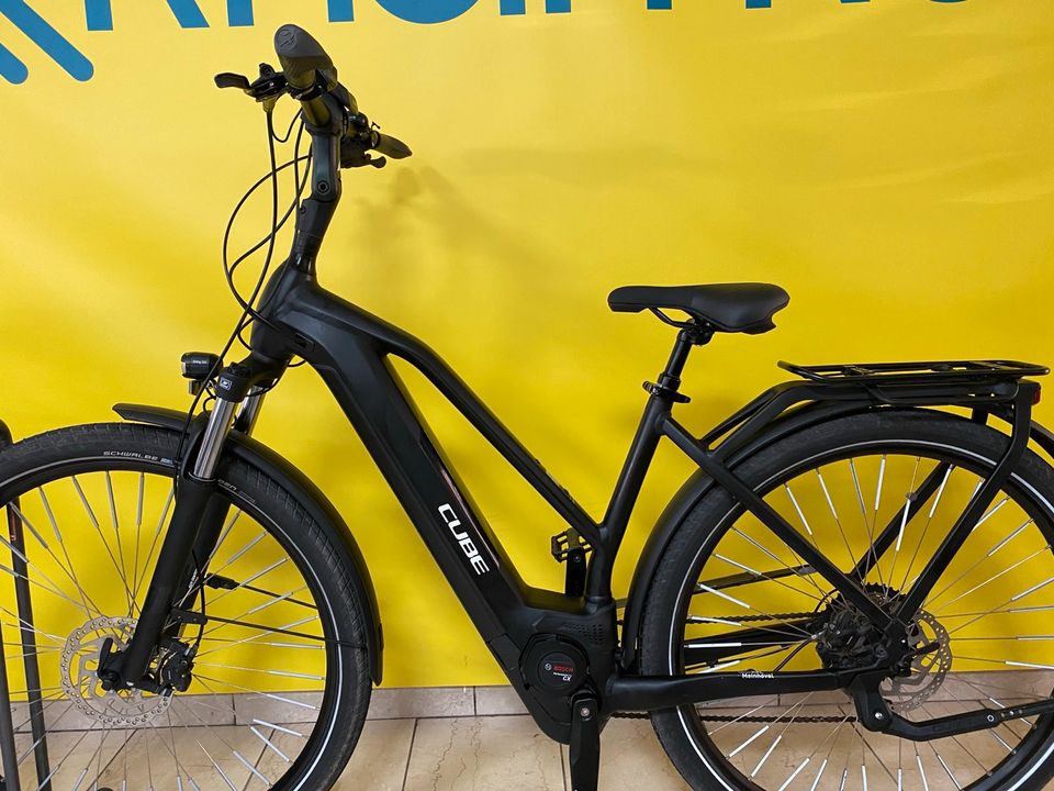 Cube Kathmandu Pro e-Bike 625Wh CX 50cm 1173km Hybrid/Fahrrad in Duisburg