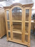 24431RH Antike Naturholz Vitrine Landhaus gut erhalten Bayern - Augsburg Vorschau