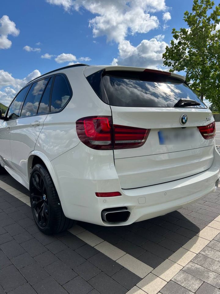 BMW X5 Ukrainischer Registrierung in Duisburg