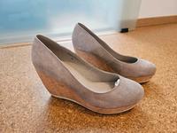 NEU Esprit Wedges Gr. 39 Leder Pumps Hessen - Dreieich Vorschau