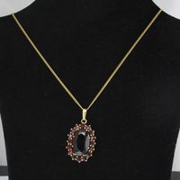 Collier 17x Granat Kette mit Anhänger 50cm 333er Gelbgold 295€* Niedersachsen - Barßel Vorschau