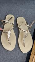 Sandalen beige/ Gold Niedersachsen - Osnabrück Vorschau