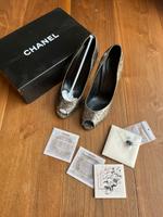 Chanel Pumps High Heels 39 Silber Glitzer Hessen - Wiesbaden Vorschau