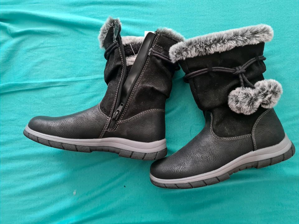 Schwarze Stiefel Größe 33 in Berlin