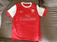 Arsenal London Trikot Gr. 140/152 geschätzt u. Short 140/152 Niedersachsen - Lengede Vorschau