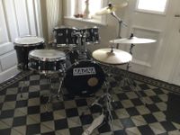 Schlagzeug Magna Drum kit  Anfänger Niedersachsen - Winsen (Luhe) Vorschau