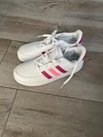 Adidas Schuhe neu Niedersachsen - Marienhafe Vorschau