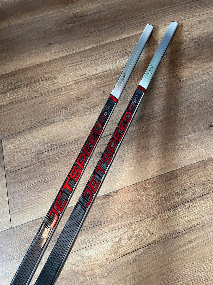 CCM Jetspeed FT6 Pro Eishockey Schläger Rechts 80 Flex P29M in Lampertheim