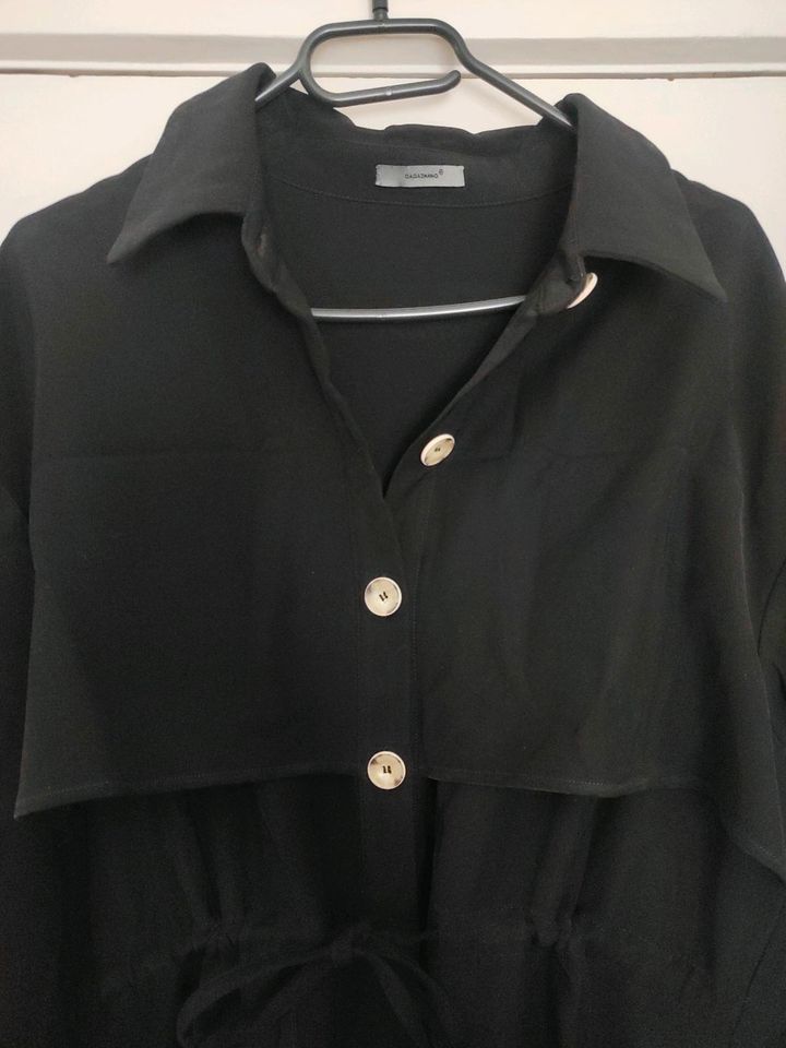 Schwarzer Mantel für Sommer oder auch als Kleid in Kiel