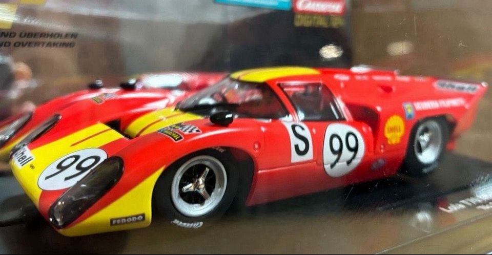 Carrera Digital 124 Lola T70 MKIIIb in Tholey