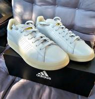 Neuwertige Adidas Advantage Premium  Sneaker, Größe 40 2/3 KP 99€ Niedersachsen - Schneverdingen Vorschau