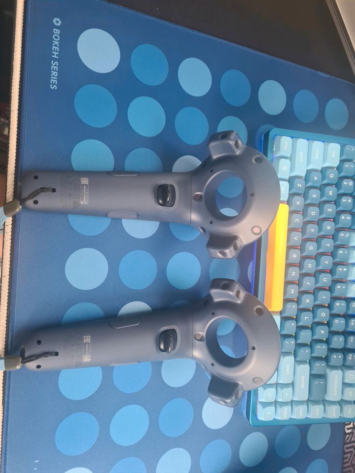 VR Brille: HTC Vive Pro 2 Full Kit in Düsseldorf