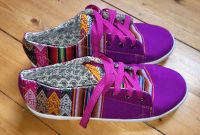 Stoff Schuhe Inka Muster aus Peru lila Beere Gr. 37 Rheinland-Pfalz - Wahnwegen Vorschau