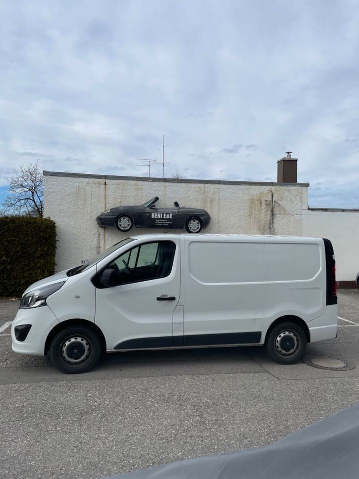 Opel Vivaro B Kasten/Kombi Kasten L1H1  2,7t TÜV NEU in Fürstenfeldbruck