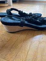 Sandalen von Ara mit kleinem Keilabsatz Nordrhein-Westfalen - Lünen Vorschau