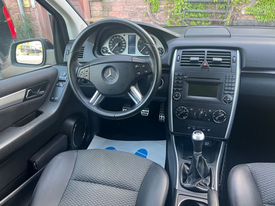 Mercedes-Benz B 180/Sitzheizung/Teilleder/PDC/Sitzheizung Temp in Miltenberg