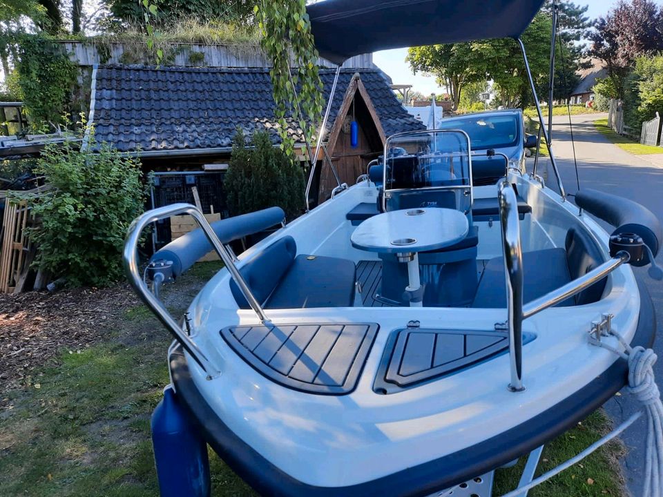 Konsolenboot Motorboot Angelboot 4,5m Tysk C 450 open in Simonsberg