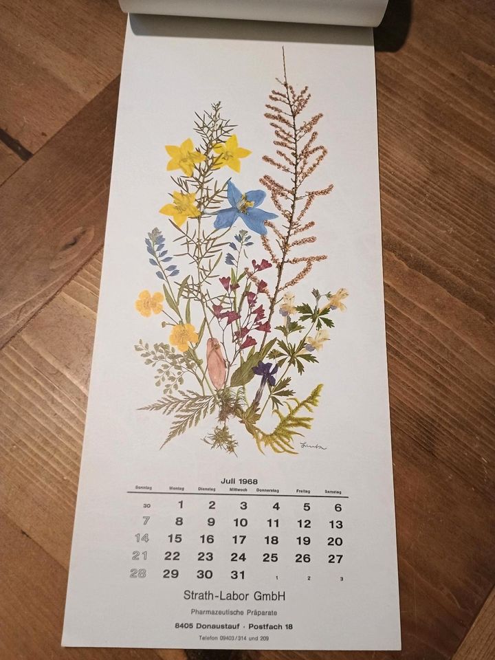 Kalender " Blumen und Gräser " aus dem Jahr 1968 in Höchst im Odenwald