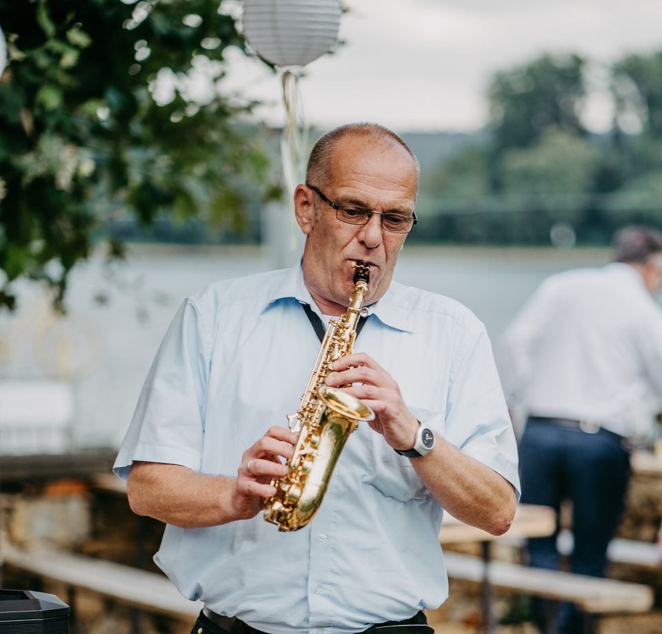 Saxophonist für Ihre nächste Veranstaltung! in Liederbach