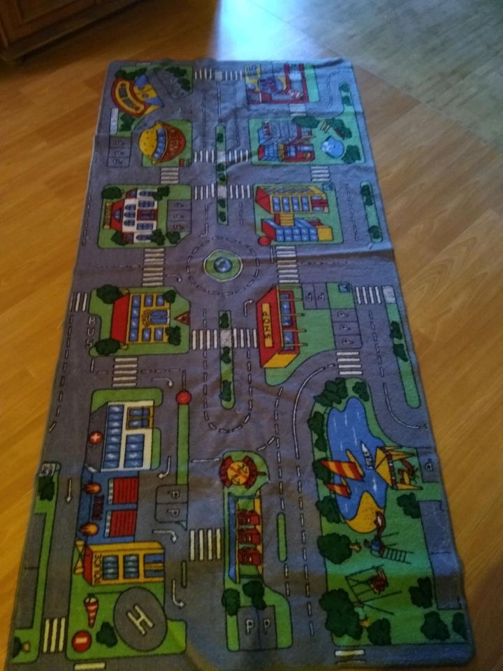 Spielteppich 200 x 90 cm in Hattersheim am Main