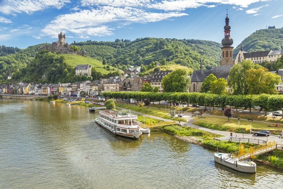 Mosel Eifel Urlaub Wellness Hotel Kurzurlaub Reise Gutschein Pool in Hamburg