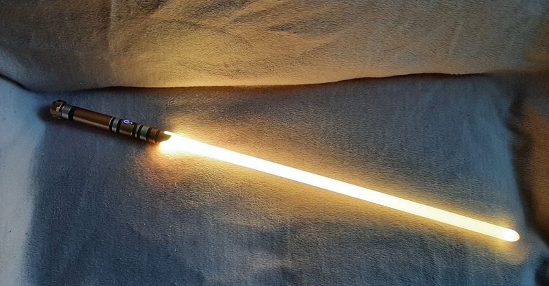 STAR WARS Lichtschwert FX mit abnehmbarer Klinge und Farbwechsel in  Nordrhein-Westfalen - Selm | eBay Kleinanzeigen ist jetzt Kleinanzeigen