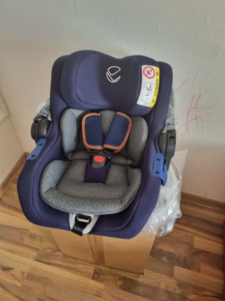 Jane KOOS i-Size Kindersitz 0-13kg Babyschale in Jülich