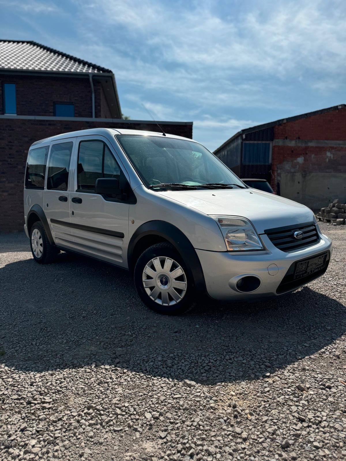Abbildung des Autos FORD TOURNEO CONNECT MAX…