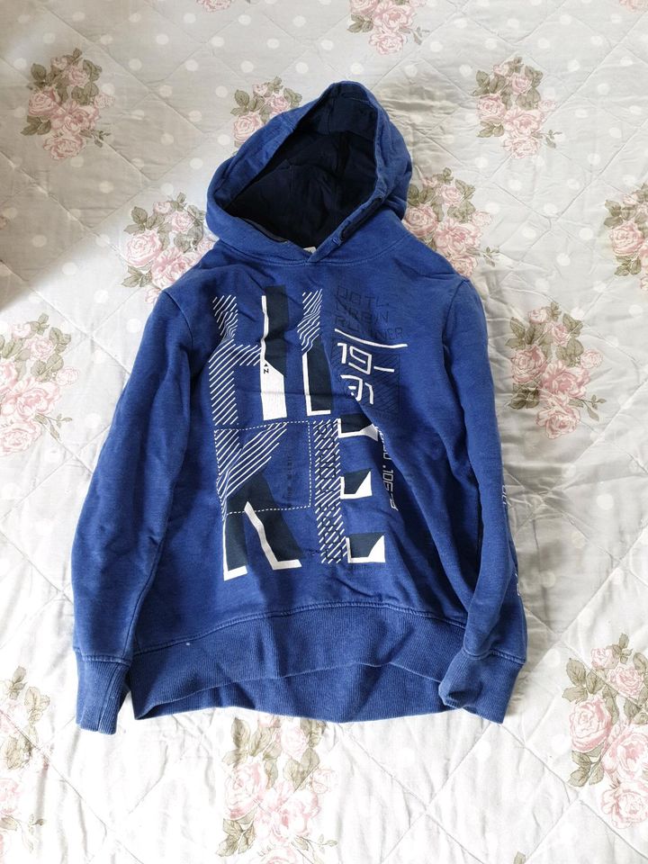 Hoodie Blau 134/140 in Warburg