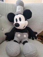 Disney Parcs Steamboat Willie Mickey Mouse knitted Köln - Bayenthal Vorschau