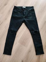 Bershka Jeans Größe 44 Herren Hessen - Rodenbach Vorschau