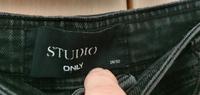 3 Jeans Gr. XS schwarz, braun,  beige, wide Leg Hessen - Weimar (Lahn) Vorschau