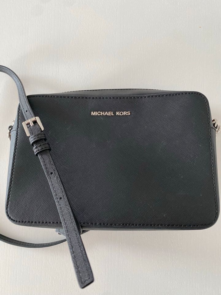 Michael Kors Jet Crossbody in Fürth