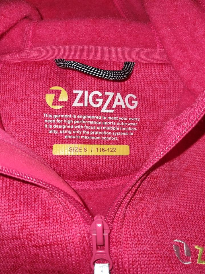 Zigzag Strickfleece Jacke Gr.116/122 Pink Mädchen in Bad Bramstedt