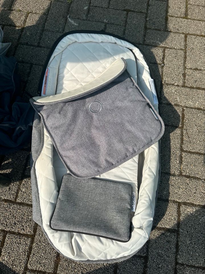 Bugaboo Fox mit Sportsitz und Babywanne in Willich