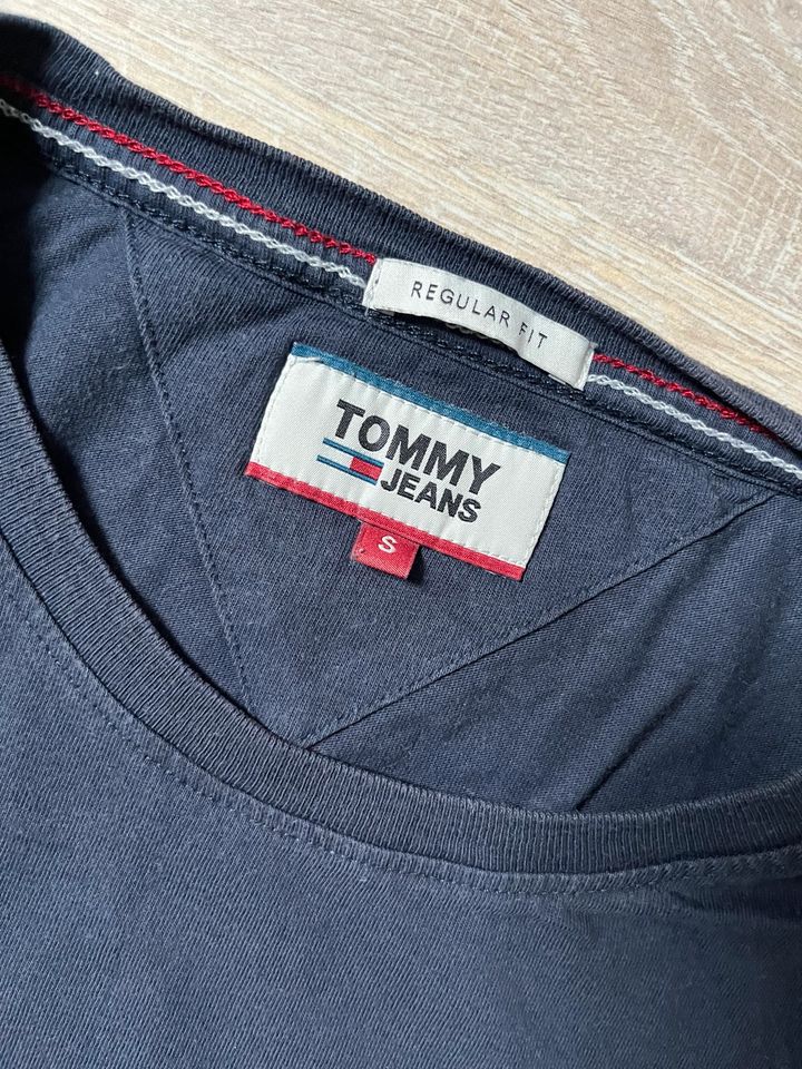 Tommy Jeans Herren Jungen T-Shirt Shirt blau S in Freudenberg