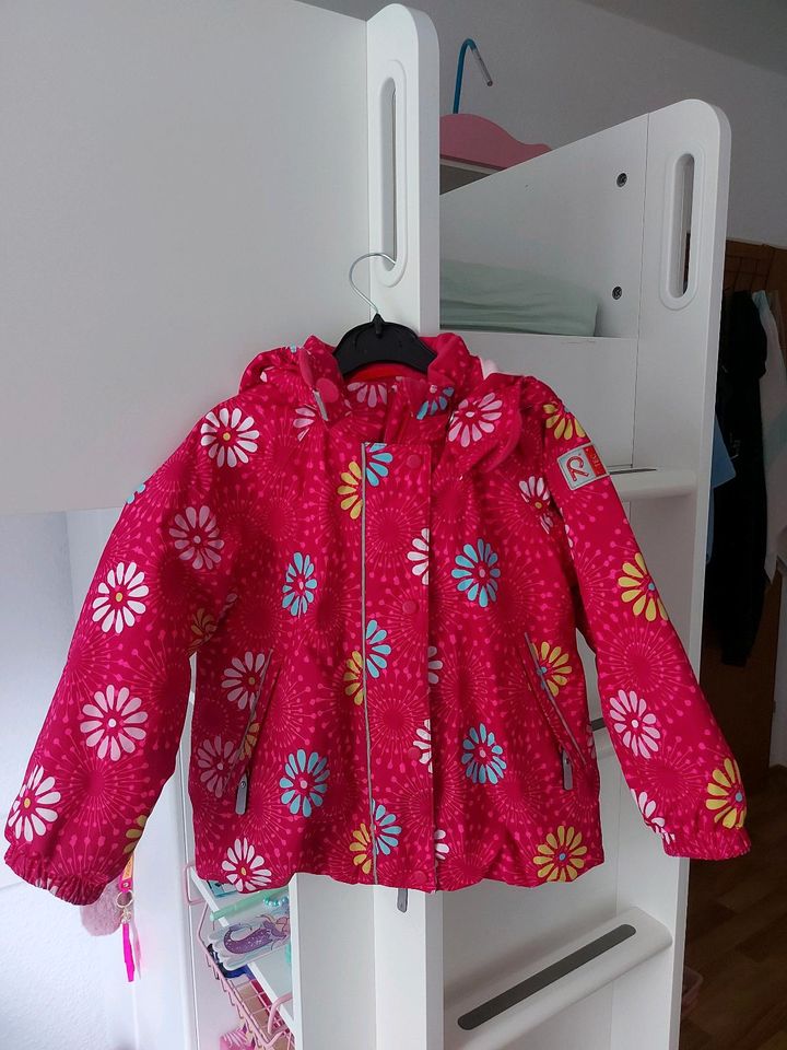 Jacke Reima Mädchen 104cm in Lingen (Ems)