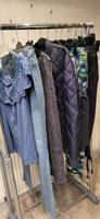 Bekleidungspaket 16: Jeans, blau Gr. 48 7 Teile - 1 Preis Saarland - Schwalbach Vorschau