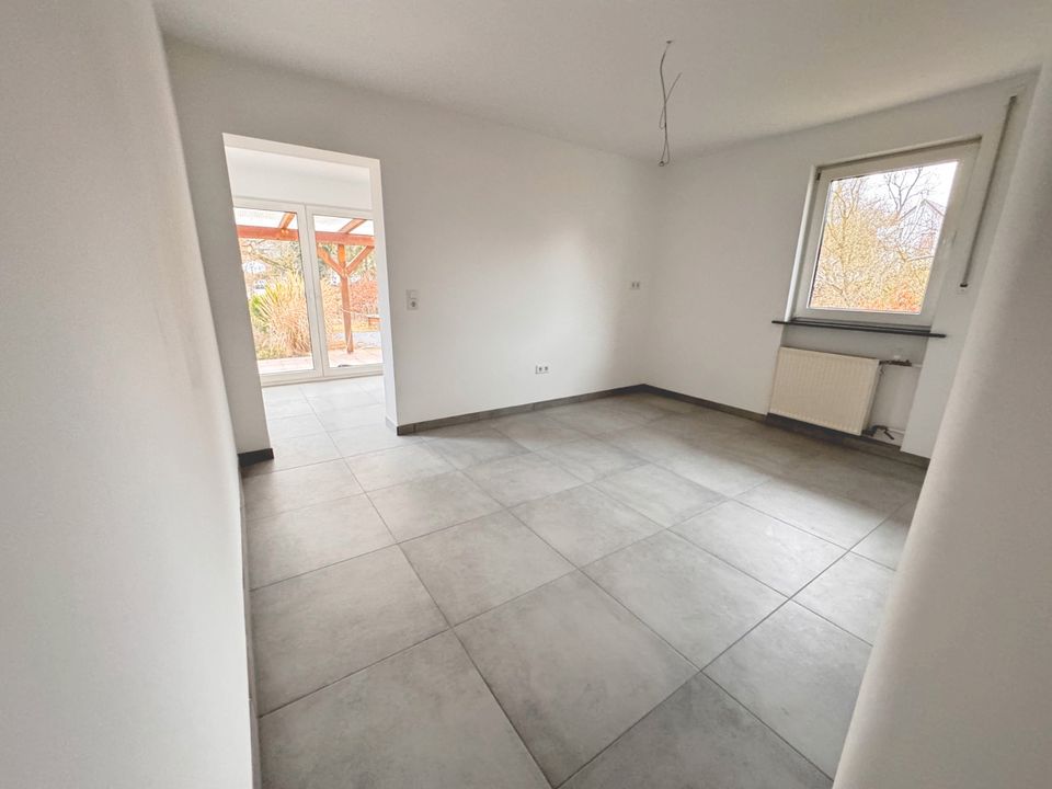 Sanierte 5 Zimmer Terrassen-Wohnung in Burgthann - Ohne Provision in Burgthann 