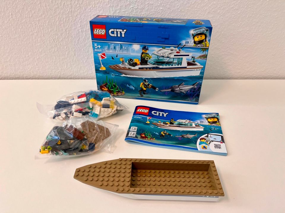 LEGO City Great Vehicles Tauchyacht 60221 in Stemwede