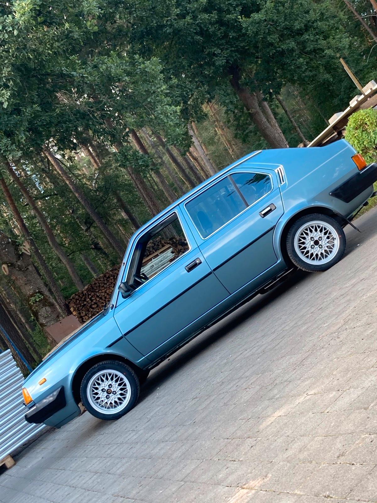 Abbildung des Autos Volvo 340GL CVT