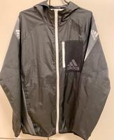 Wie neu: Eine sehr leichte Sportjacke von Adidas Größe M Baden-Württemberg - Esslingen Vorschau