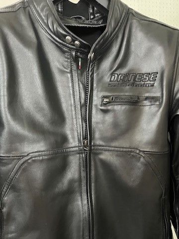 Dainese Motorrad Lederjacke Toga72 Kollektion Settantadue in Ravensburg