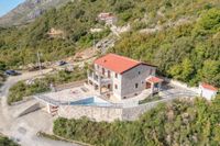 Charmante Ambiente-Villa im Rustikalen Stil in Petrovac, Budva - Immobilien ID: IM3380-W Nordrhein-Westfalen - Reichshof Vorschau